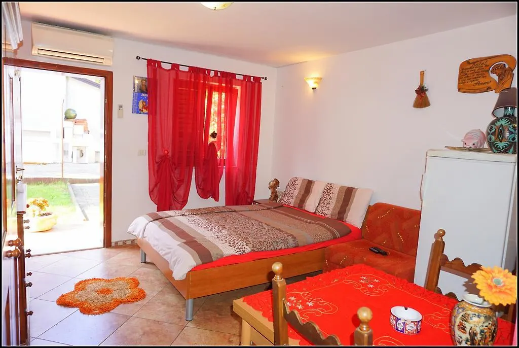 Apartments Nives Nb Savudrija 0*,